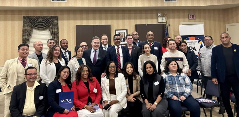 Image for the Tweet beginning: Enjoyed meeting with business leaders