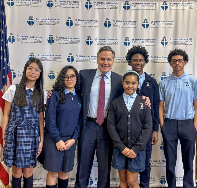 Image for the Tweet beginning: School choice has the power