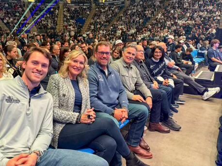 Image for the Tweet beginning: Hard to beat a night