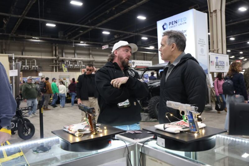 Image for the Tweet beginning: Nothing beats walking around the