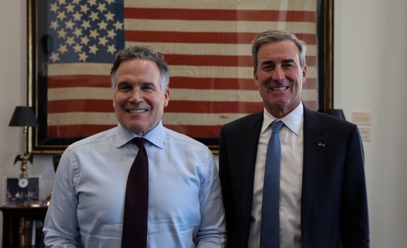 Image for the Tweet beginning: With over 800 employees across