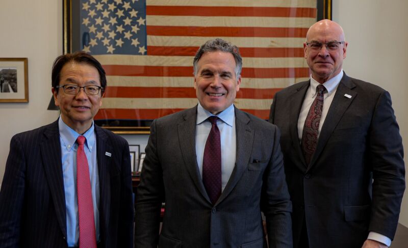 Image for the Tweet beginning: Met w/ Takahiro Mori, David