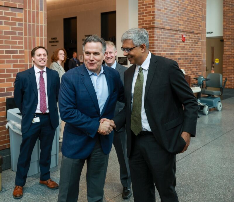 Image for the Tweet beginning: Proud to welcome @NIHDirector_Jay to