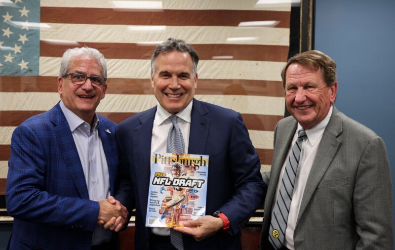 Image for the Tweet beginning: Great meeting with @Steelers leadership