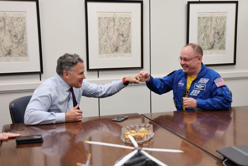 Image for the Tweet beginning: It was great to meet