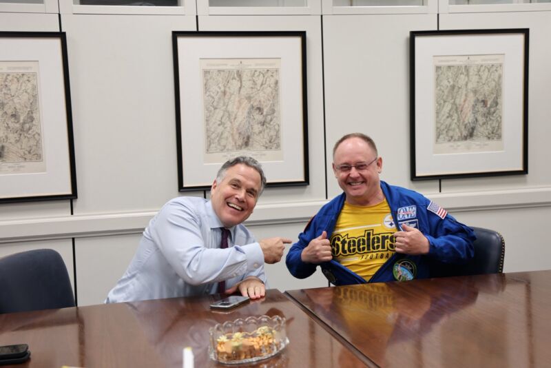 Image for the Tweet beginning: It was great to meet