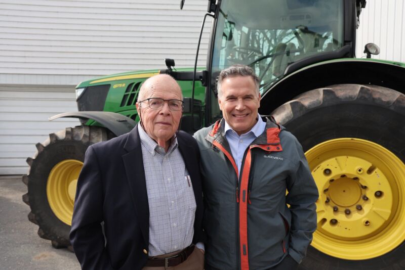 Image for the Tweet beginning: Happy Father’s Day, Dad.

I’ve been